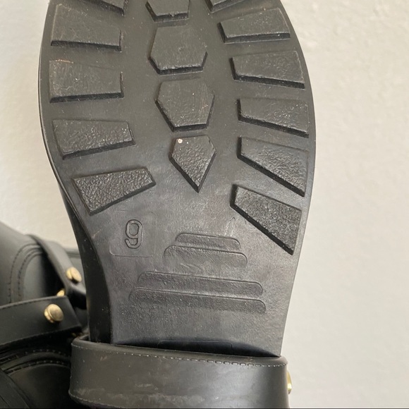 Cute black boots - Picture 8 of 10